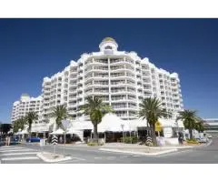 Central Broadbeach Apartments with Resort Facilities